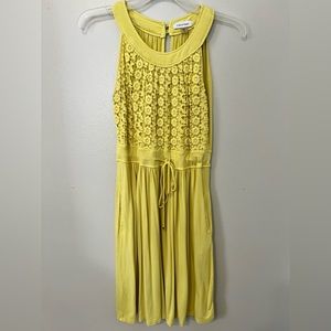 Yellow Sunflower Calvin Klein Spring Sleeveless Dress. With tie waist. Size 10